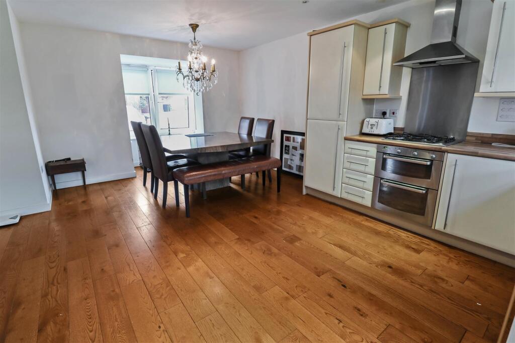 Torkildsen Way, Harlow photo 2