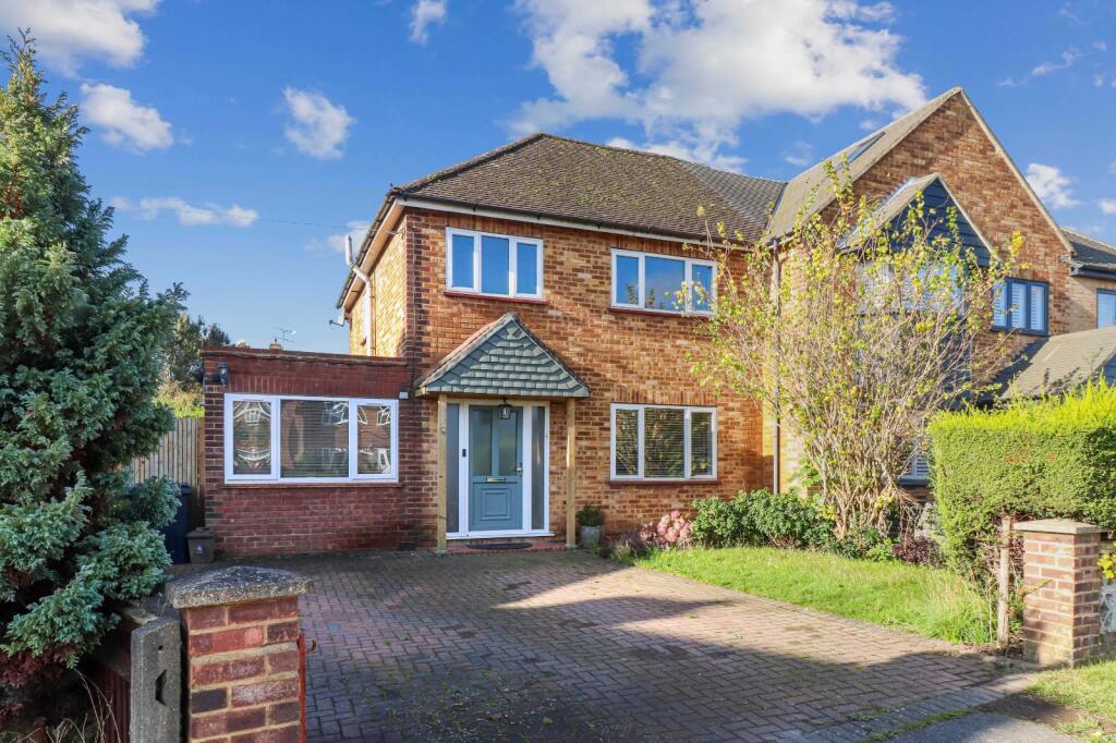 Main image of property: Heath Road, Beaconsfield, Buckinghamshire, HP9