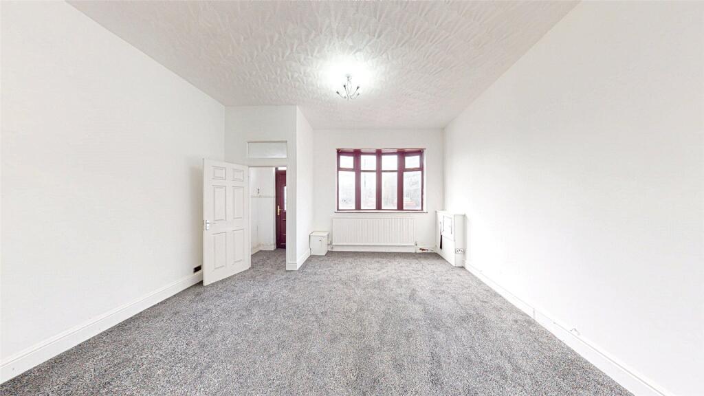 Chapel Street, Leigh, WN7 photo 2