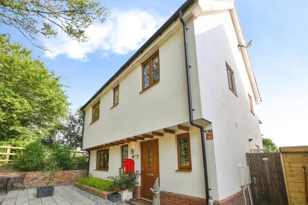 Main image of property: Iceni Rise, Colliers End, WARE