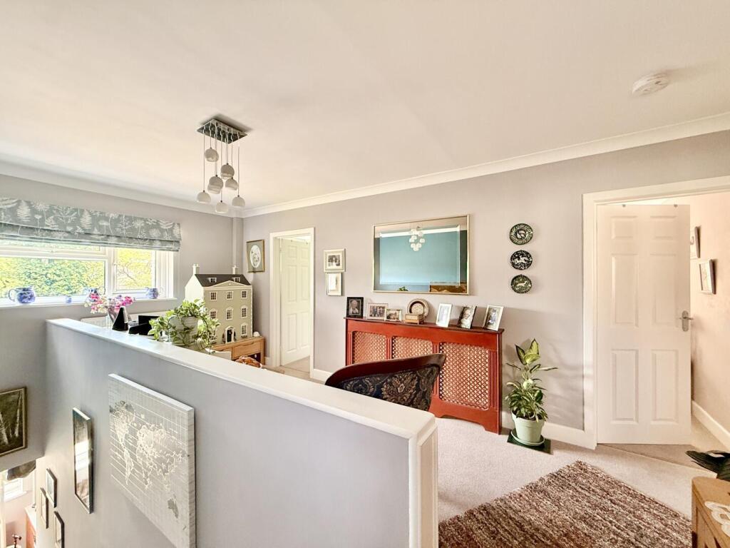 Apartment in Highcliffe-on-Sea, Highcliffe and Walkford - More