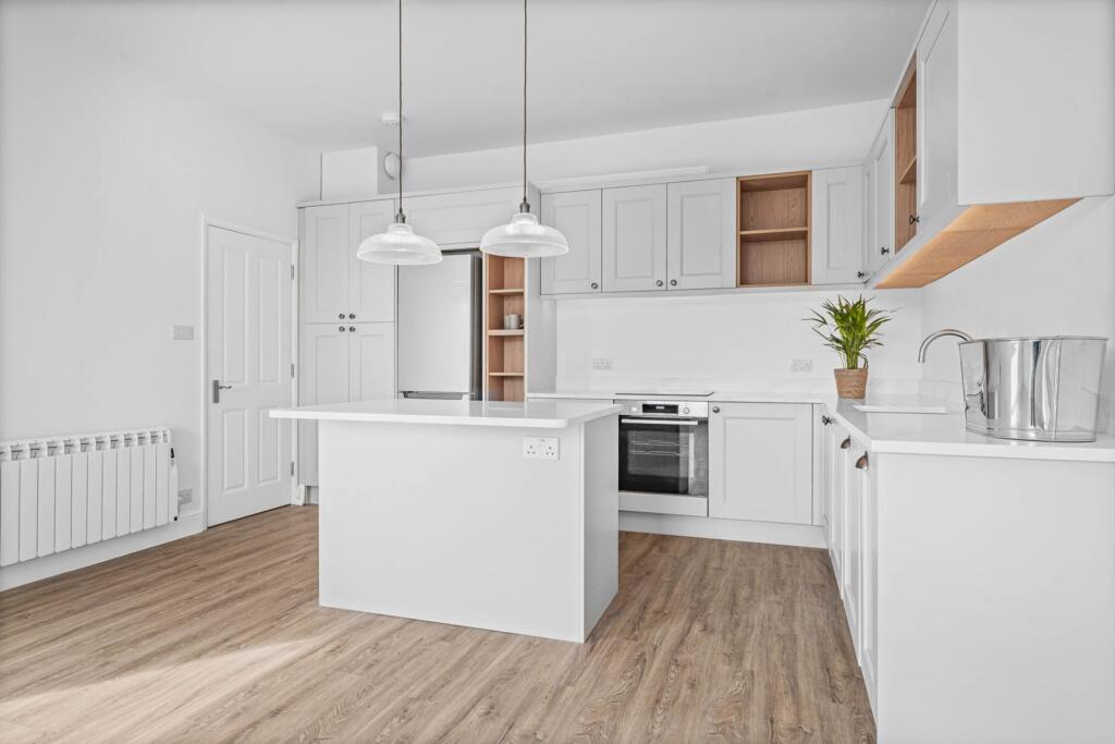Apartment in South Oxfordshire, Henley-on-Thames - View 3