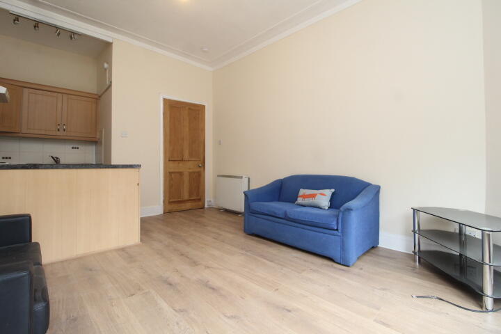 Apartment in Glasgow - View 4