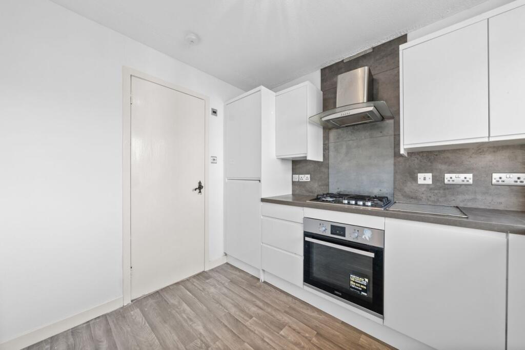 Apartment in Falkirk - View 5