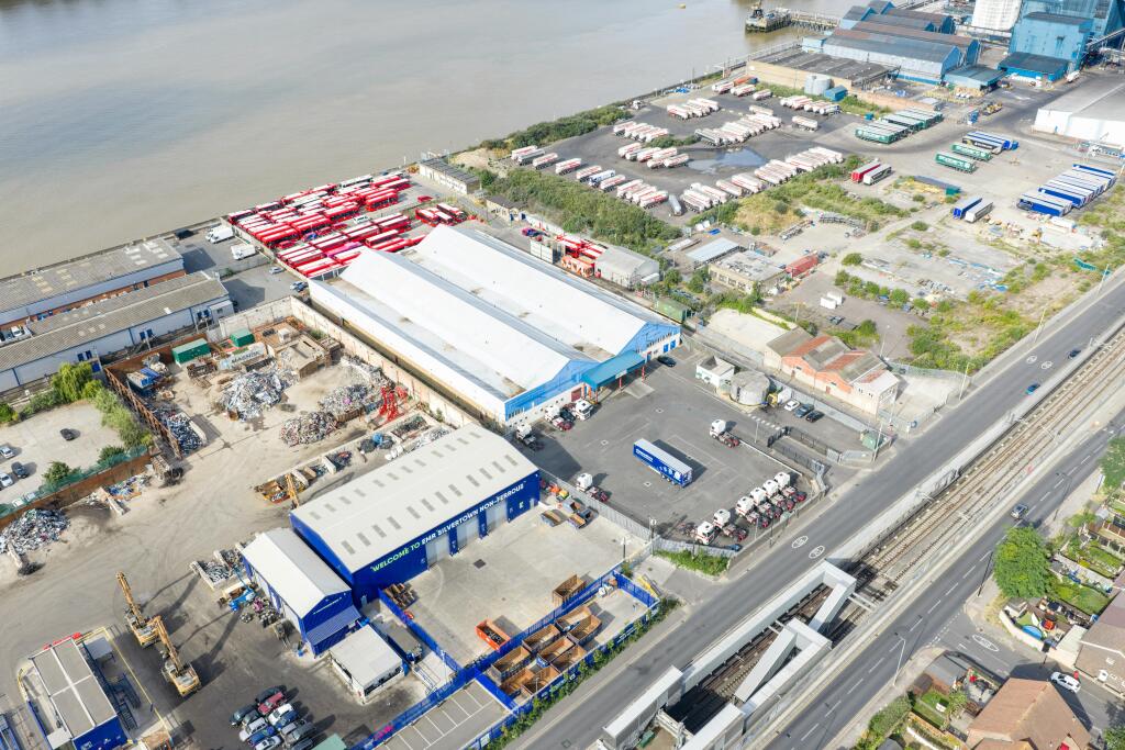 unit 8 Standard Industrial Estate 59.jpg