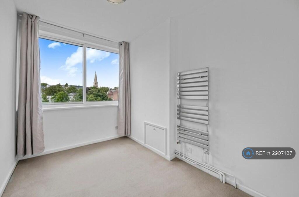 2 bedroom maisonette for rent