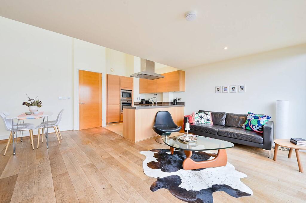 Main image of property: Great West Road, Ravenscourt Park, London, W6