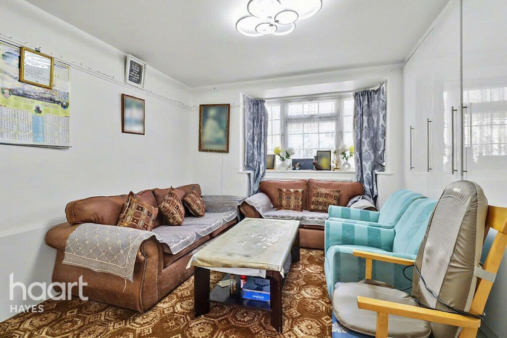 Main image of property: Berwick Avenue, Hayes