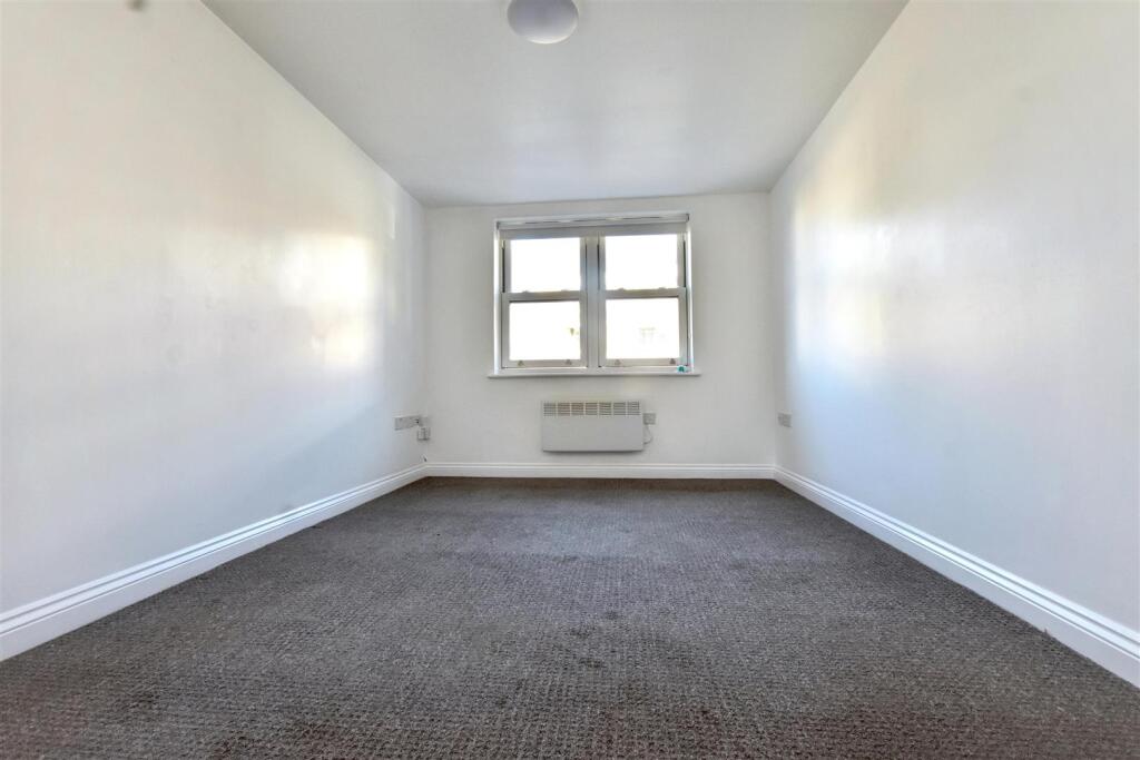 Apartment in Brighton - View 2