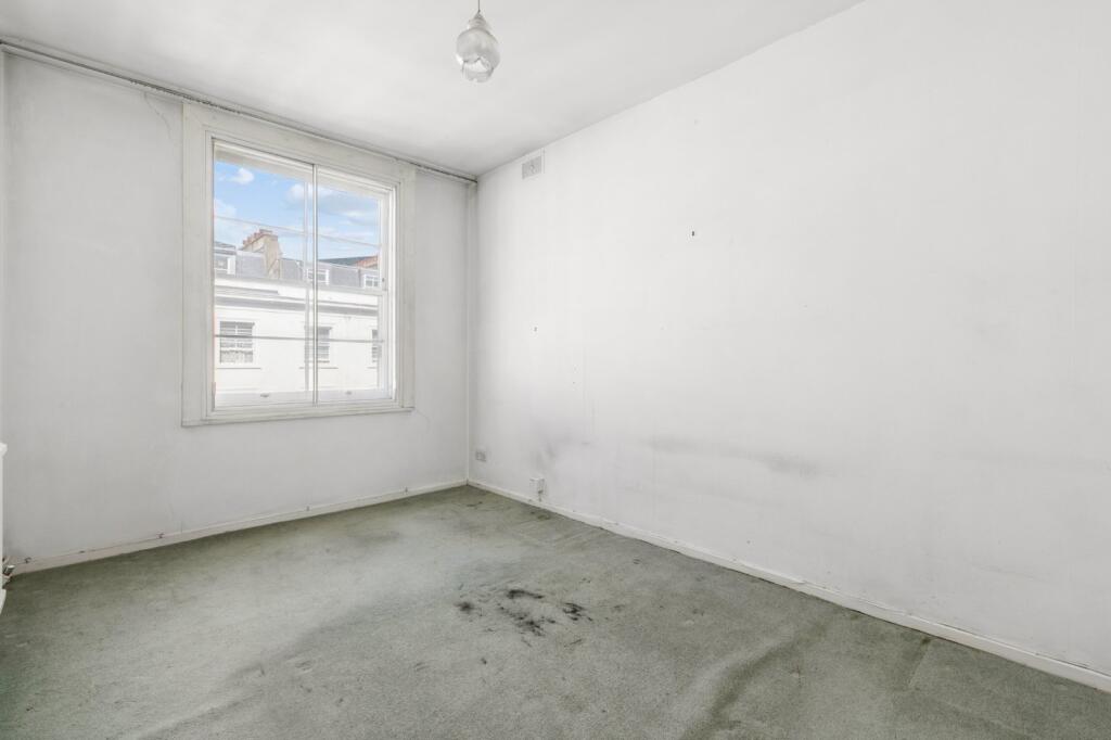 Apartment in London, Westbourne Green, Bayswater - More