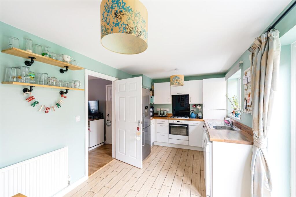 House in Weston-super-Mare, Bournville - More