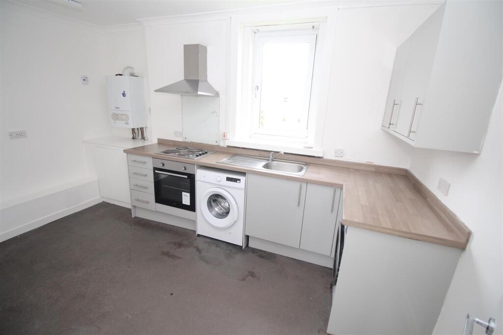 Apartment in Pine Street Greenock, Inverclyde - View 3