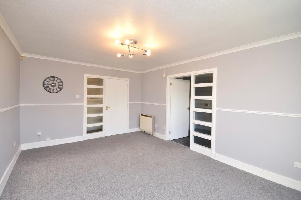 Apartment in Glasgow, Balgrayhill, Springburn - View 4