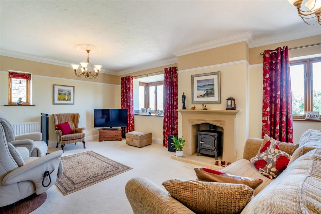 Tamarisk, Kingsley Drive, Middleham photo 2