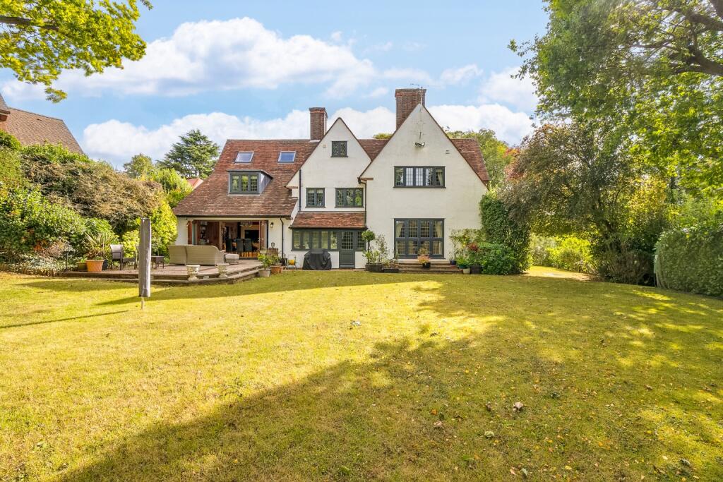 Main image of property: Moormead Hill House, Offley Road, Hitchin