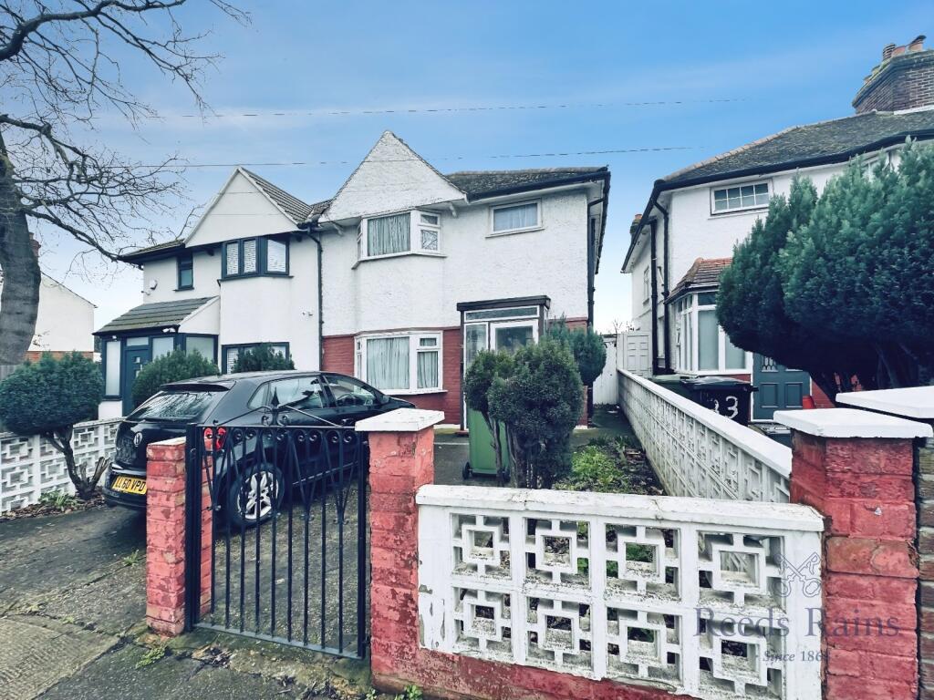 Main image of property: Southend Lane, Catford, SE6