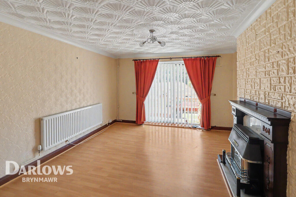 House in Newport, Abertillery - More