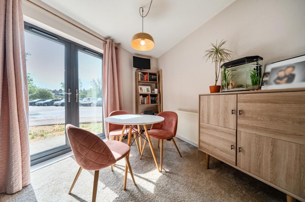Apartment in Chelmsford - View 2