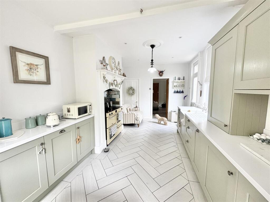 House in Ashfield, Kirkby-in-Ashfield, Nuncargate - View 4