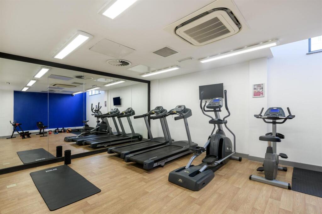 Property photo 11