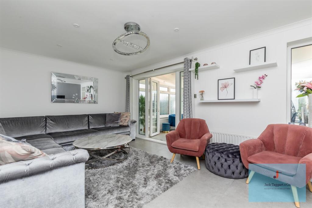 Forge Close, Portslade, Brighton photo 3
