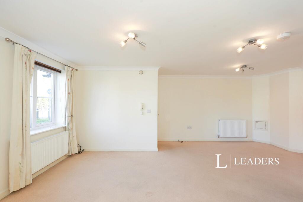 Apartment in Crewe - View 3