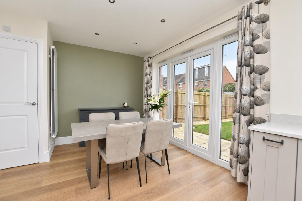 House in Leighton Buzzard, Leighton-Linslade - More