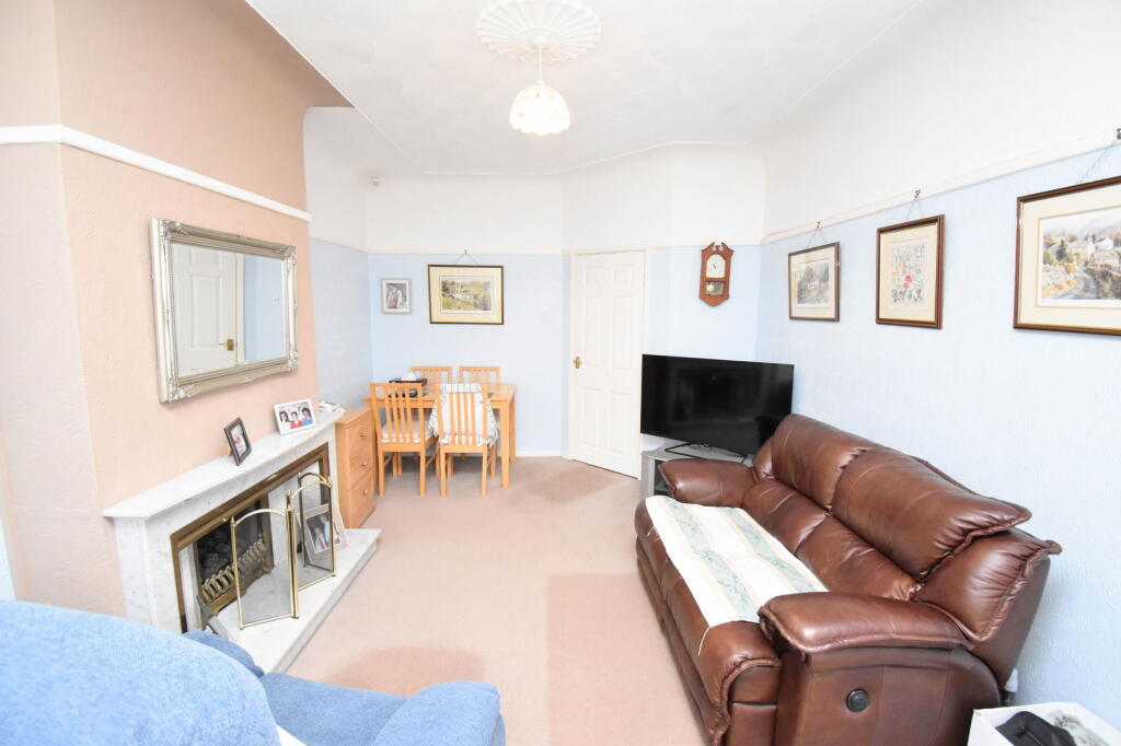 Fieldway, Widnes, WA8 3JD photo 2