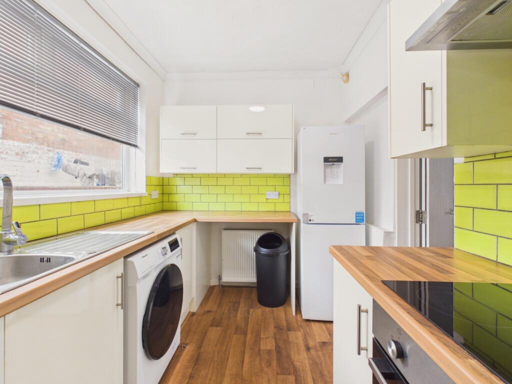House in Hull, Newland - More