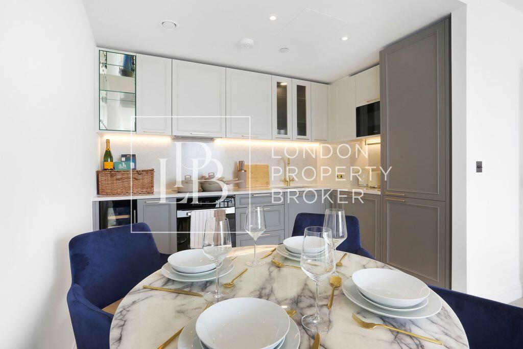 Apartment in London - More