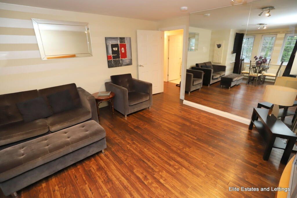 Apartment in Durham - View 4