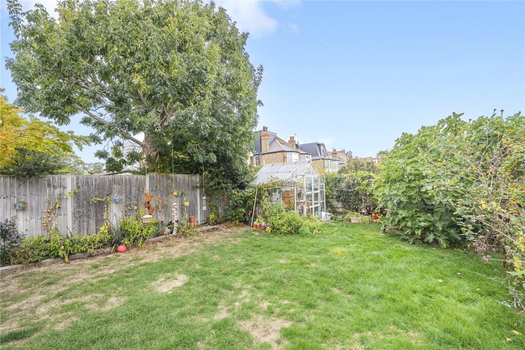 House in New Malden - View 2