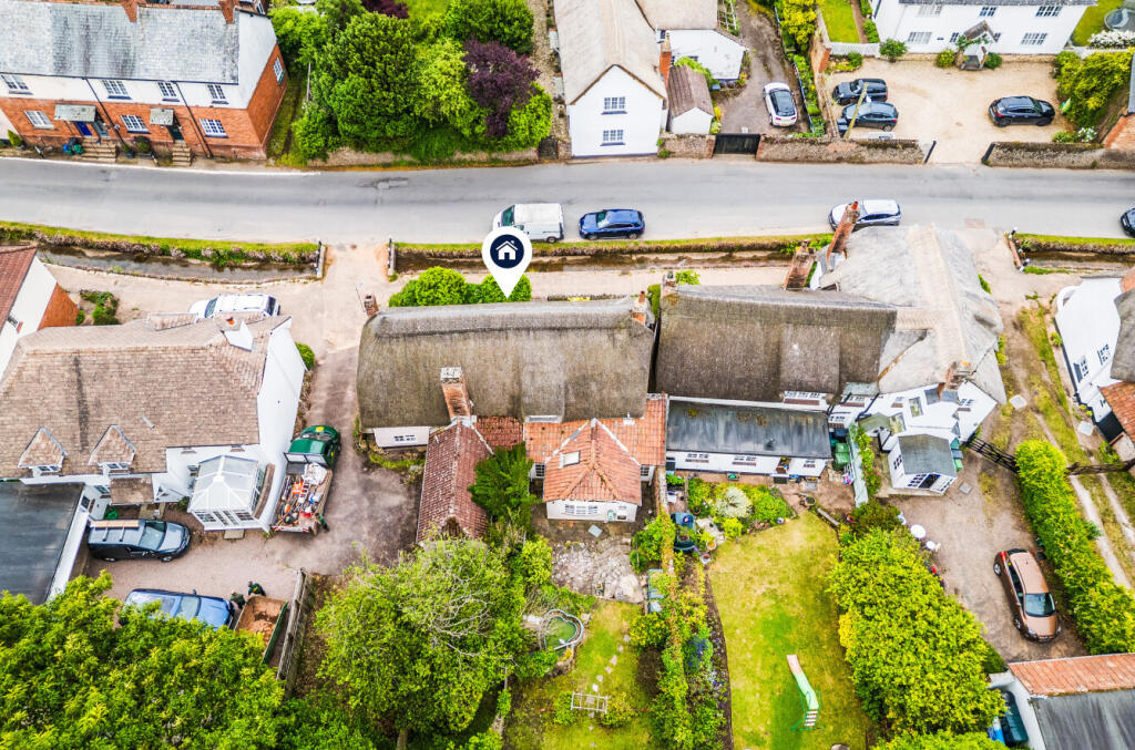 House in Budleigh Salterton, Otterton - More