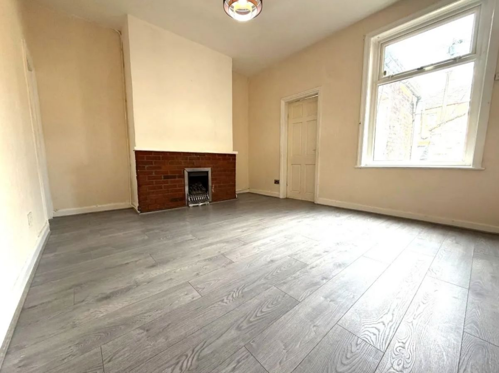 House in Blackburn, Ewood - More