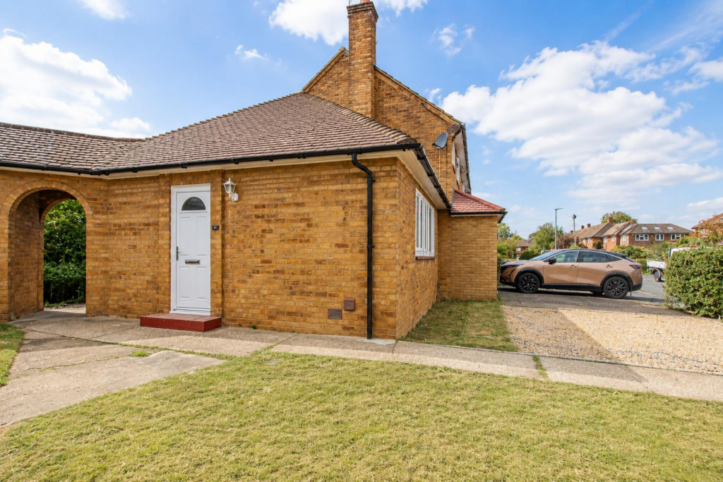 House in Watford - View 4