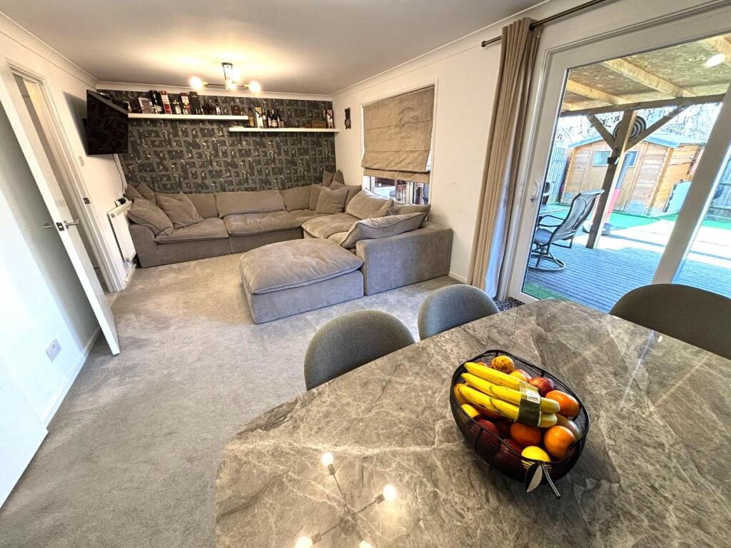 Foxwell Square, Southfields, Northampton NN3 - View 5