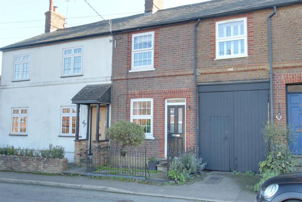 2-bed house on New Street, Cheddington, £350,000