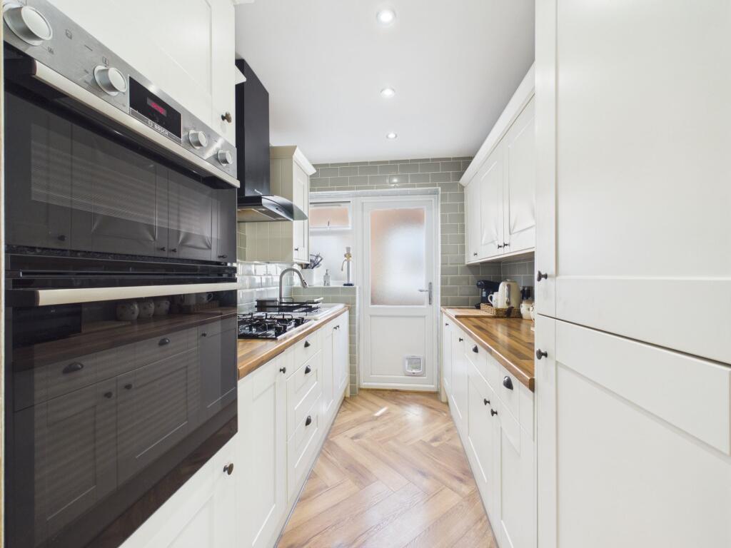 Hearsall Avenue, Stanford-Le-Hope, SS17 photo 3