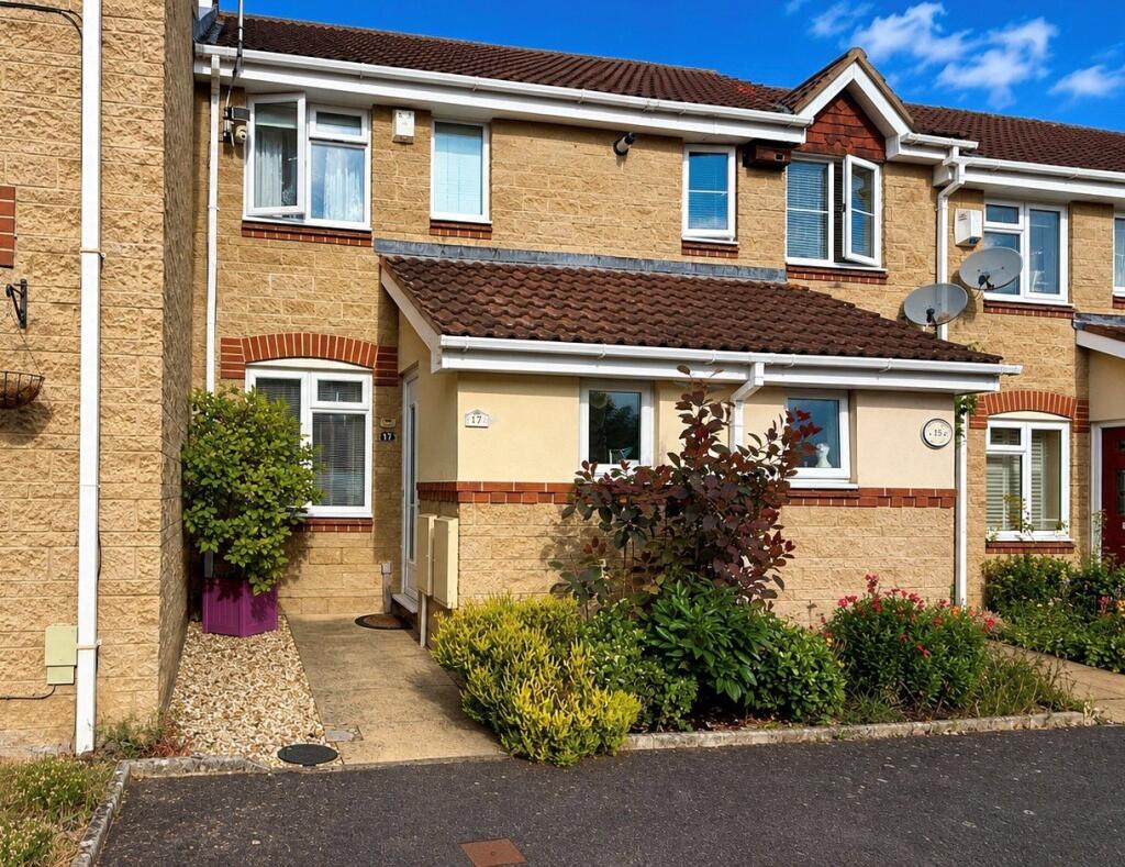 2-bed terraced on Hills Orchard, Martock, Somerset, TA12, £205,000