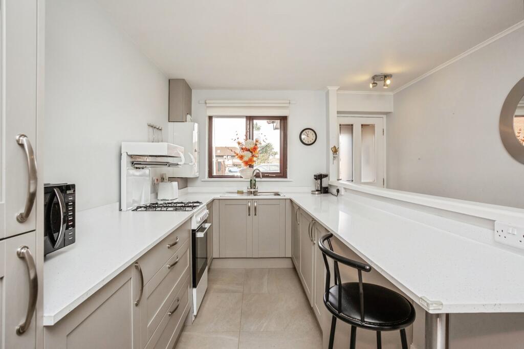 House in Rushcliffe, Bingham - View 2