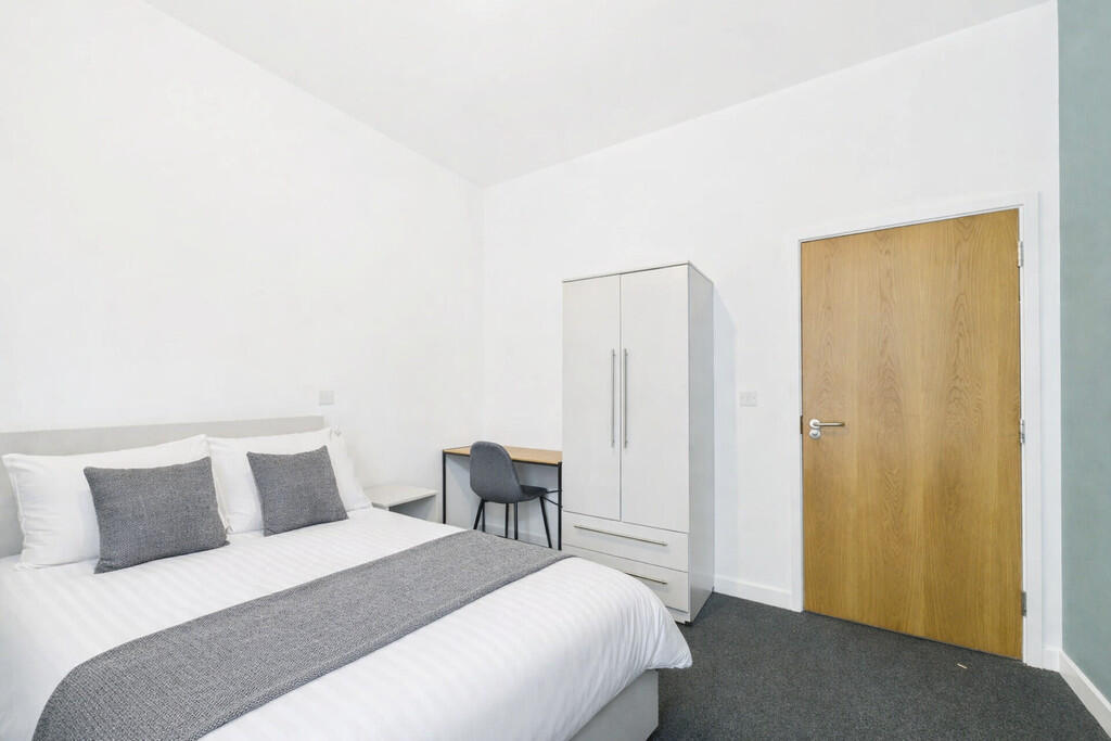 Main image of property: Cumberland Street, Bristol