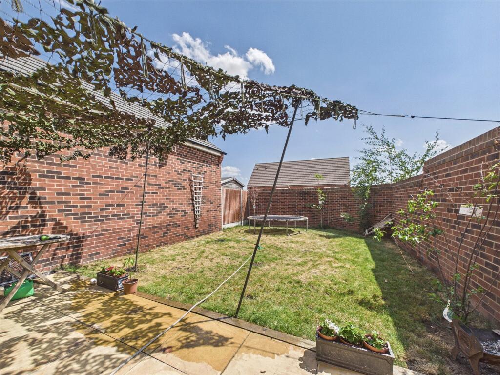 House in Worcester - View 5