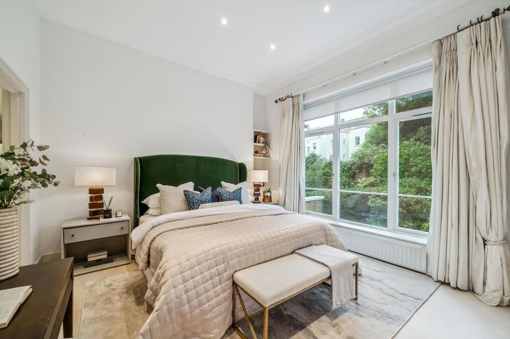 Apartment in London - View 5