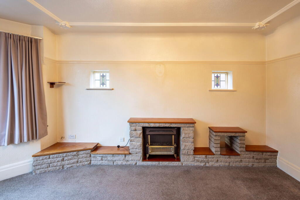 House in Sefton, Liverpool City Region - More