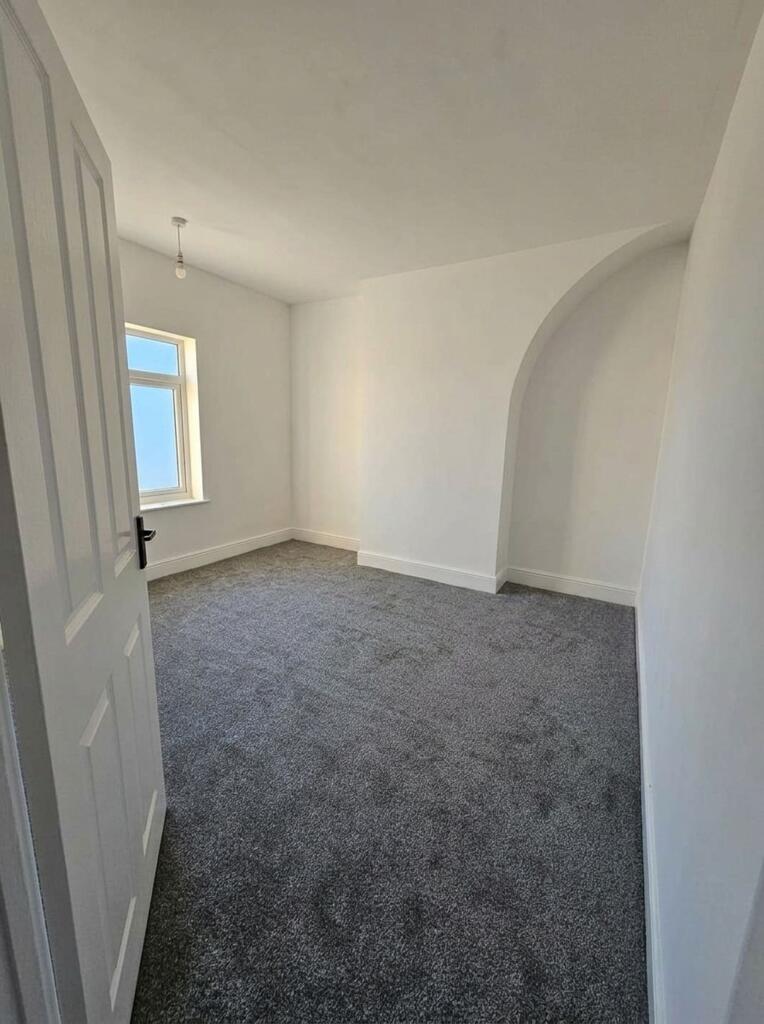 House in Chesterfield, Staveley CP - More