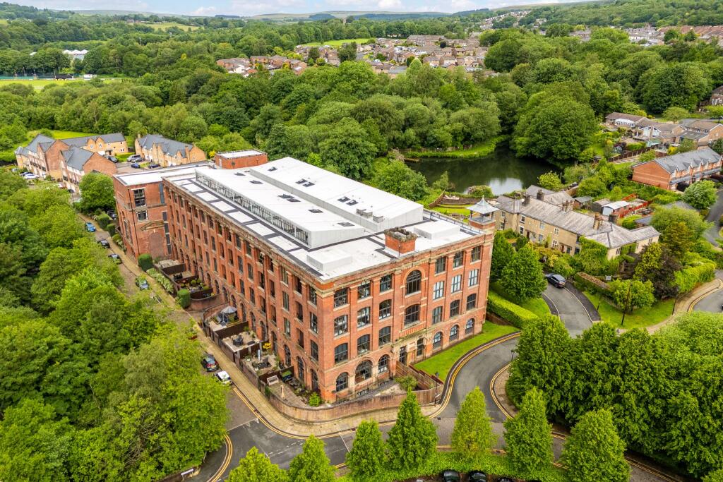 3-bed flat on 316 valley mill, Bolton, BL7 9DY, £250,000