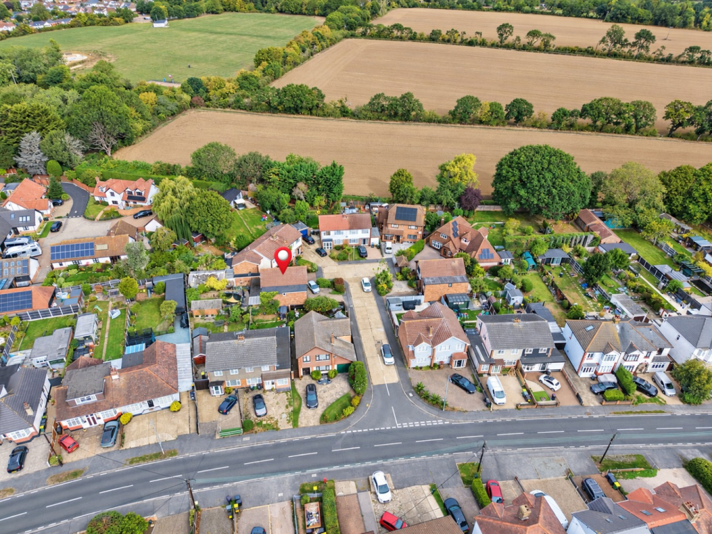 Main image of property: Englefield Close, Hockley, SS5 4LE