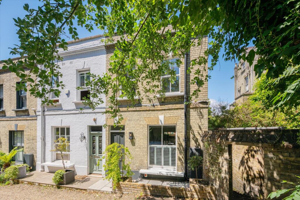 Main image of property: Wildwood Grove, Hampstead, London NW3