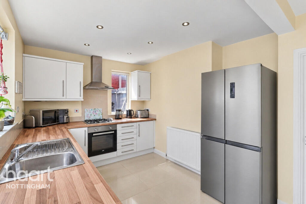 House in Nottingham - View 5