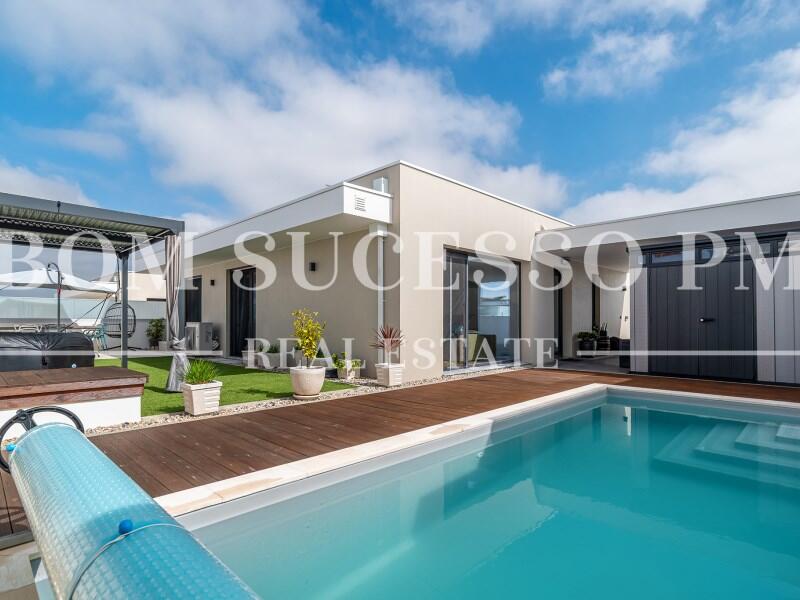 Main image of property: Leiria, Bombarral